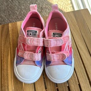 Toddler converse girls.
